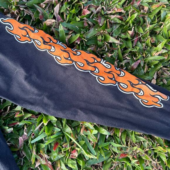 Bleach Hollow Ichigo Long Sleeve Graphic Shirt – Flame Sleeve – Size M - Picture 2 of 3